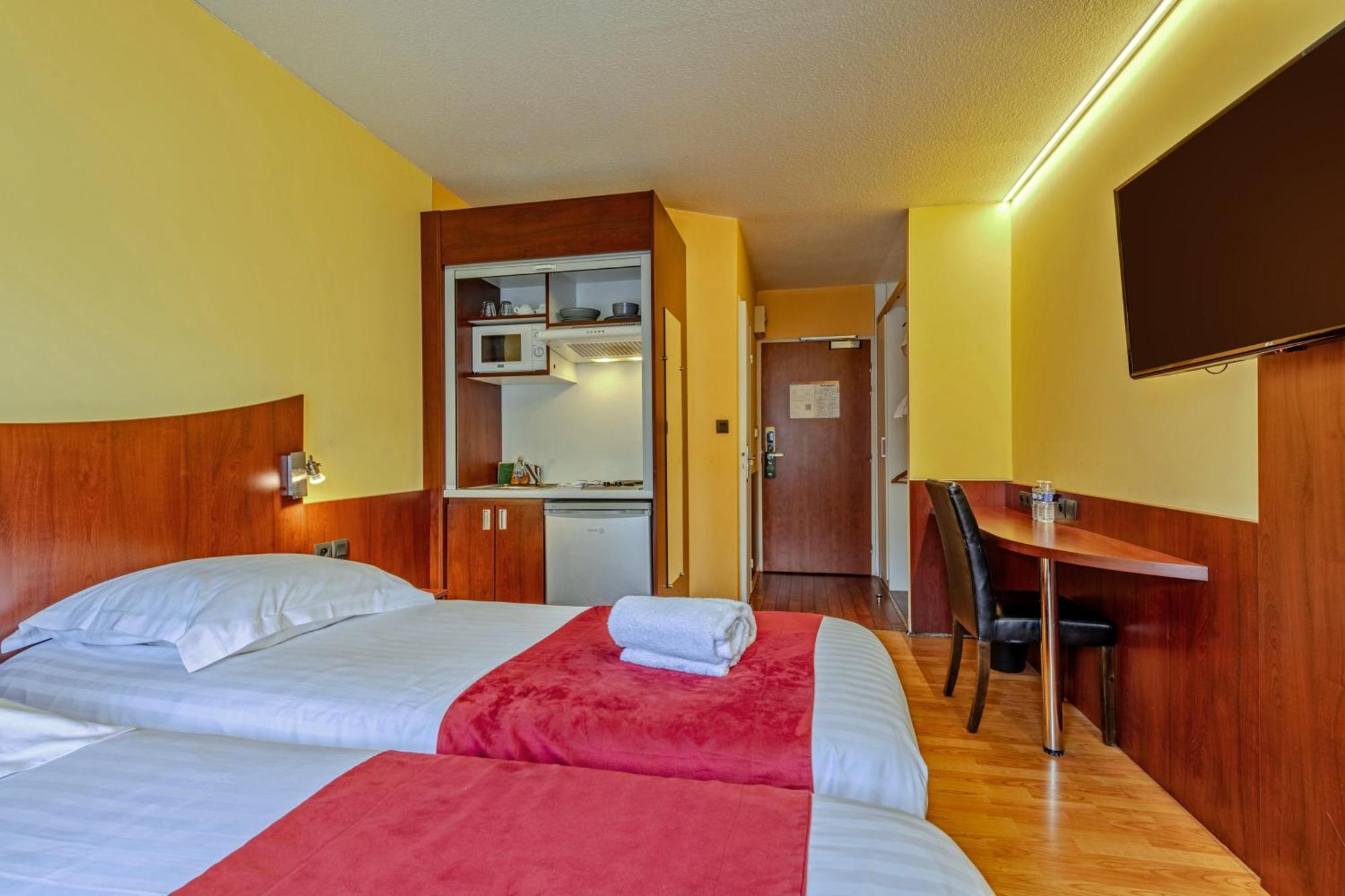 Logis Hotel Center Brest Room photo